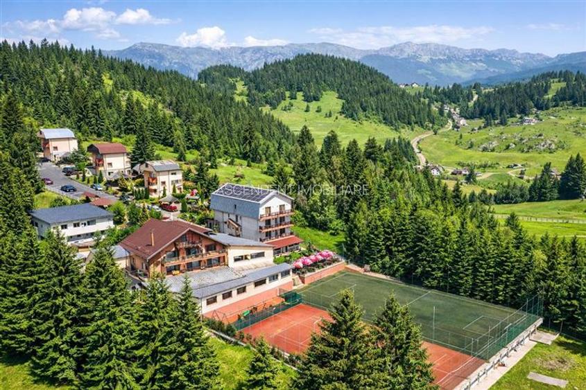 Refugiu turistic: peisaje incantatoare, izvoare benefice,aer limpede, experienta - 16