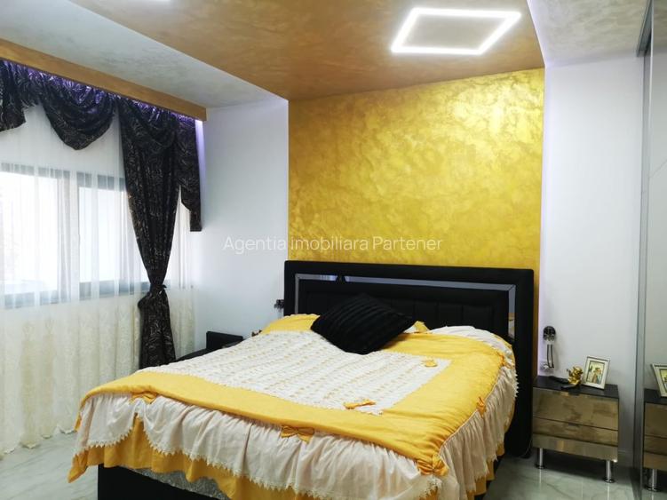 Penthouse cu 5 camere decomandat în Prundu - 32