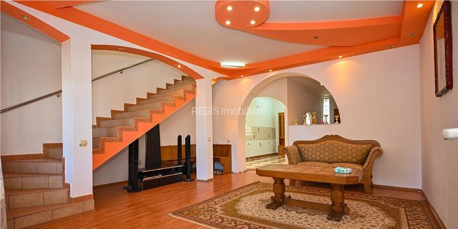 Proprietate unica aproape de centru, locuinta sau investitie. Comision 0%! - 13