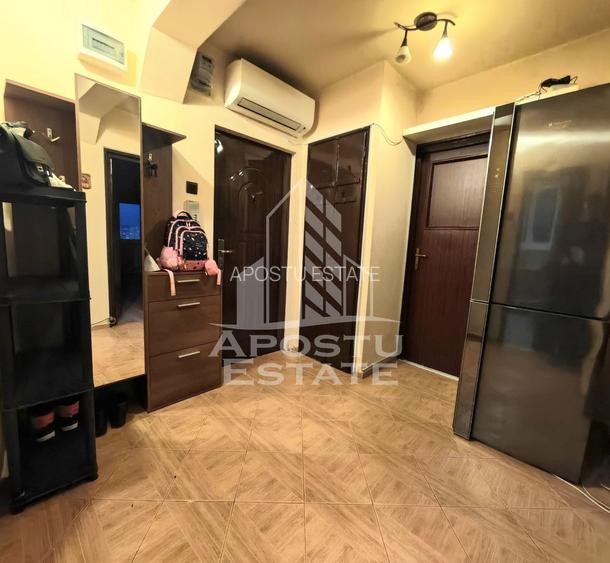 Apartament cu 2 camere, etaj intermediar, zona Circumvalatiunii - 3