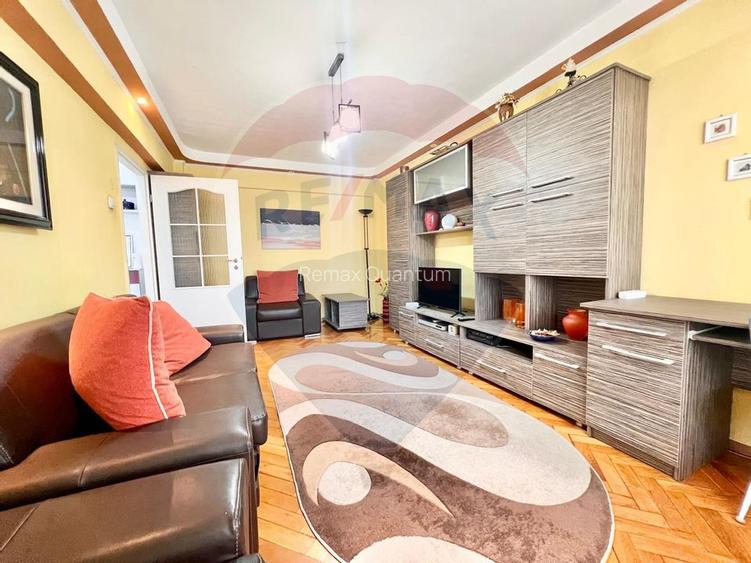 De închiriat apartament cu 2 camere în zona Decebal - 8