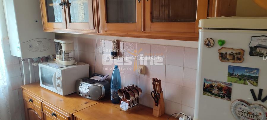 APARTAMENT CU 2 CAMERE SEMIDECOMANDAT ZONA FOARTE BUNA - 12