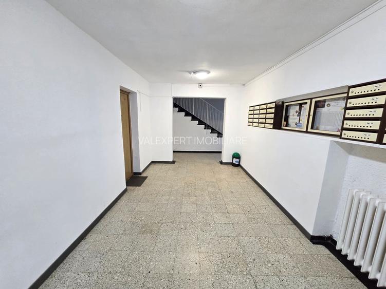 Metrou Aparatorii Patriei,2cam,dec,60mp,renovat,loc parcare,prima inchiriere. - 19