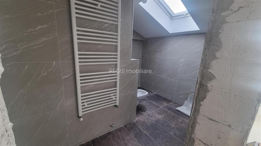 Penthouse de 3 camere zona Tractorul - 11