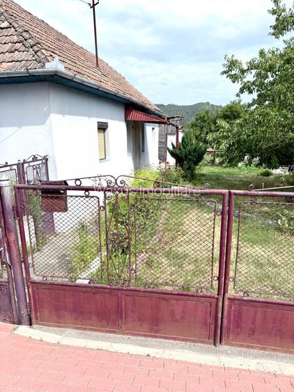 Casă individuală, grădină 3463 mp, Iclod Cluj - 2