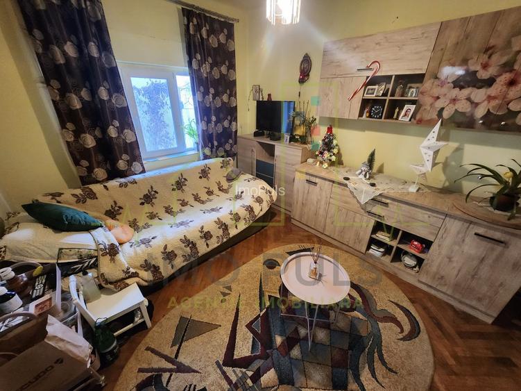 Casa individuala. Mijloace de transport. Toate utilitatile. - 4