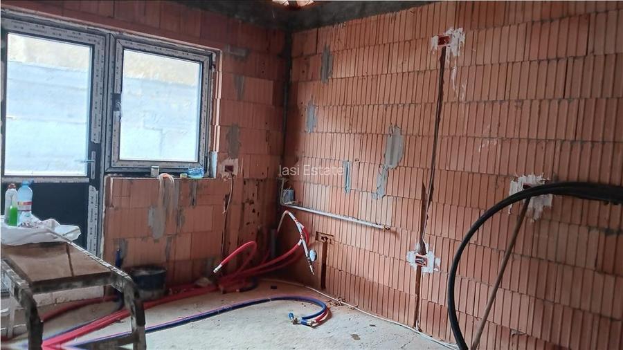 Visan Barnova str asfaltata CASA parter 95mp TEREN 400mp toate utilitatile - 10