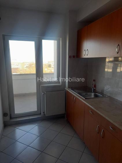 Apartament 2 camere, de vanzare, garaj,in Europa, zona benzinariei Mol - 4