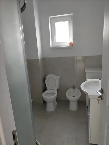 Apartament cu 2 camera, LOC PARCARE INCLUS IN PRET- zona Pala Verde