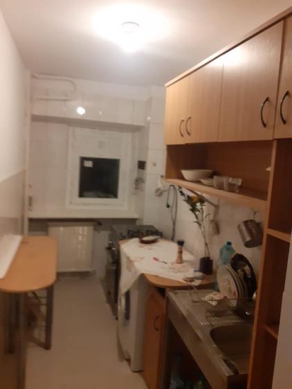 Garsoniera de inchiriat zona Vitan Mall metrou Mihai Bravu