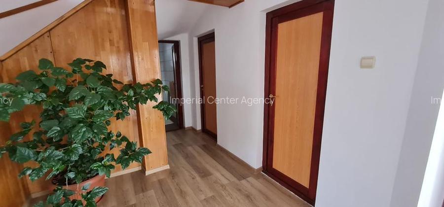 Vila de vanzare in Onesti - 9