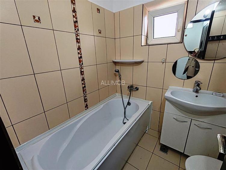 Garsoniera in Ploiesti, zona ultracentrala - 15