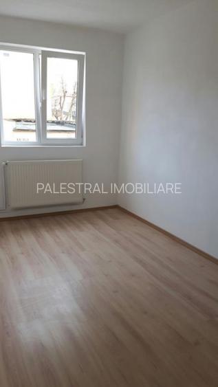 Apartament 3 camere decomandat,renovat,liber,123500 Euro - 3