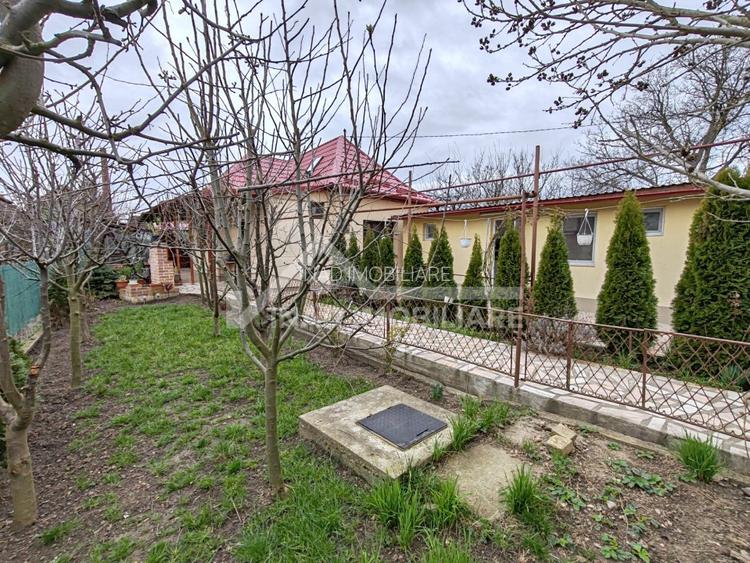 Casa individuala, 100 mp utili, 242 mp teren, Str. Trandafirilor - 5