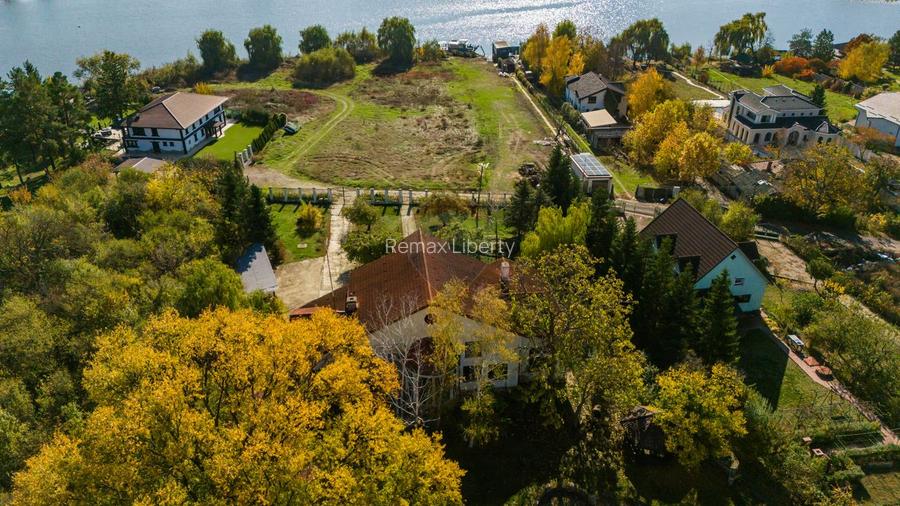 Vilă cu 7 camere de vânzare - 3