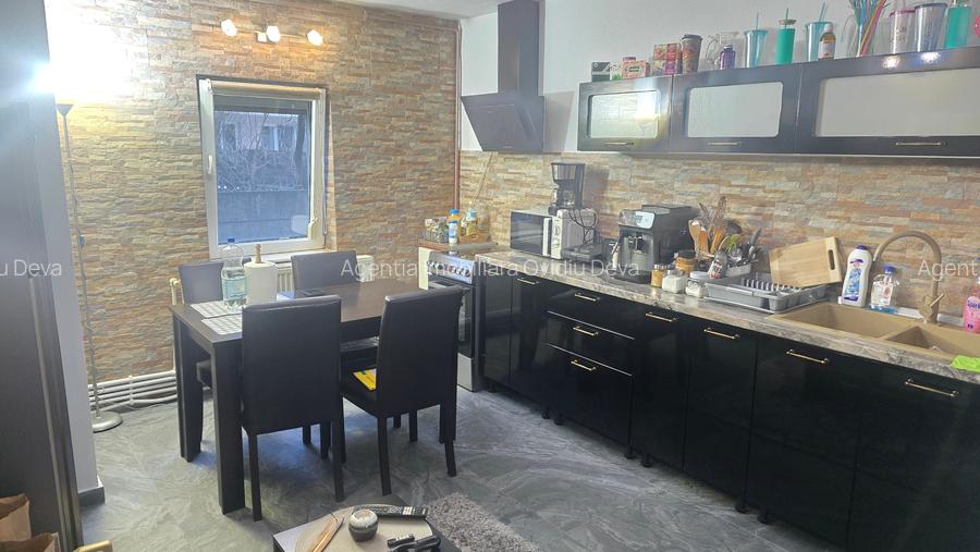 Vand apartament 2 camere decomandat Deva,  Decebal (Zamfirescu), parter,mobilat - 8