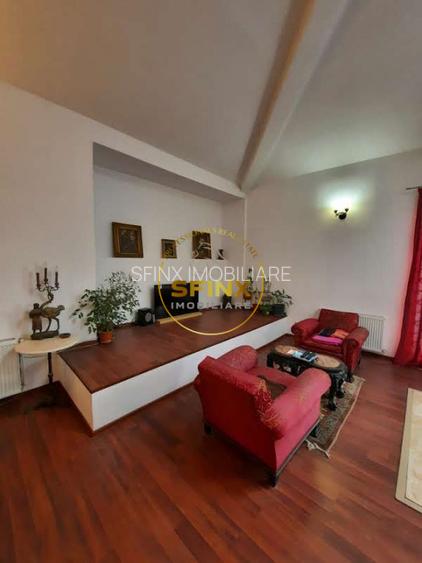 Parc Cismigiu, de vanzare vila interbelica cu 2 apartamente, curte, parcare - 3