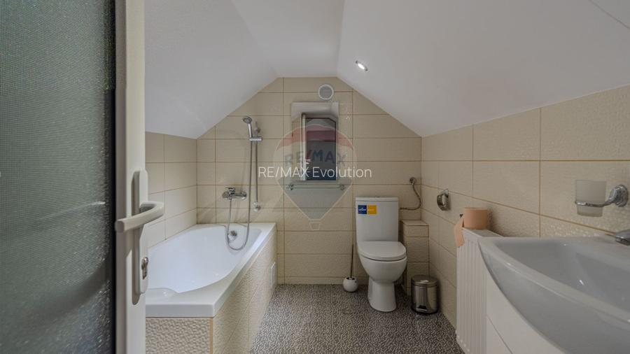 COMISION 0%| VILA 10 CAMERE | PRIVELISTE SPECTACULOASA | 1.074MP TEREN - 25