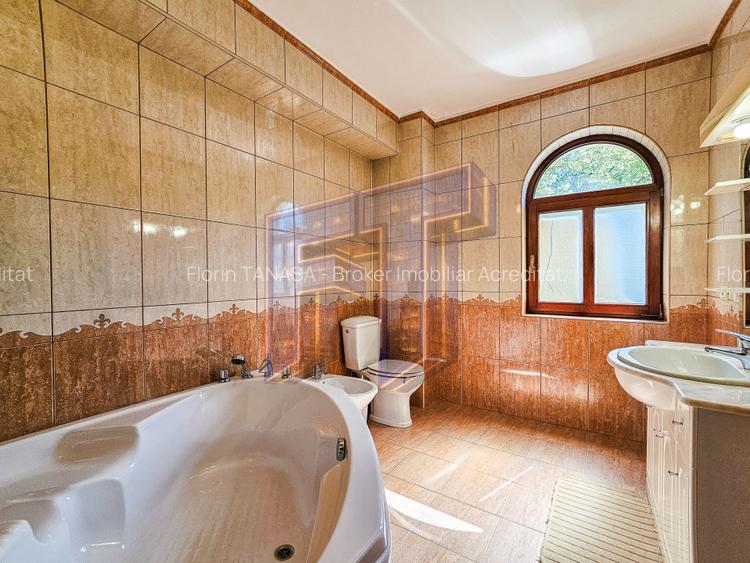 Vanzare casă/vila care refuză trecerea timpului - Zona Capitale - 17