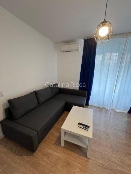 Ultracentral  , Universitate  , Magheru , Romana   - 8