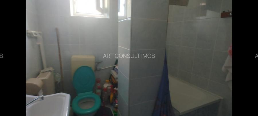 Calarasi | 3 Camere | Semidecomandat | Open-Space | Centrala | 2/4 - 8