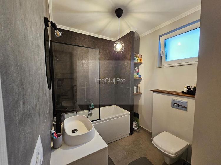 Casă spațioasă cu 4 camere și curte proprie – ideală pentru familie - 11