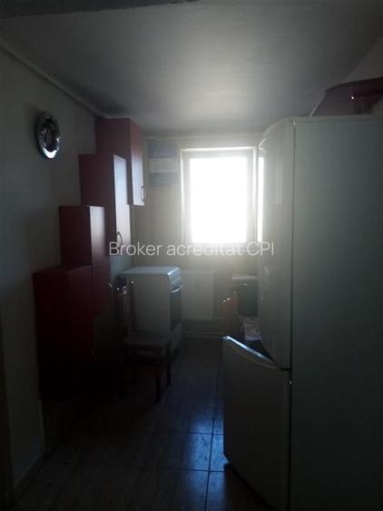 Apartament, 3 camere decomandat, Bacau, zona Orizont - 6