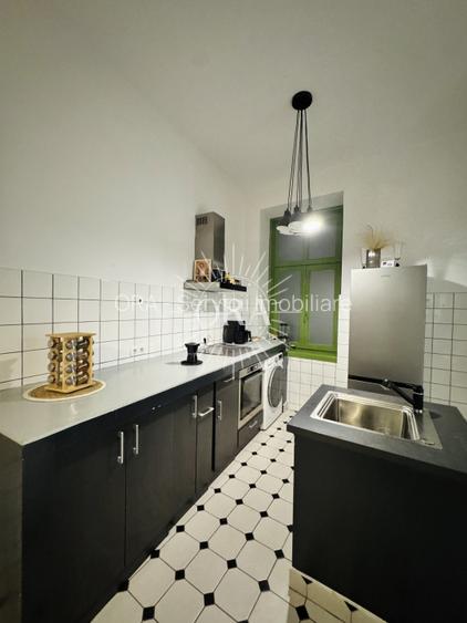 APARTAMENT DE VANZARE - SEMICENTRAL - DOROBANTILOR - 84 MP - GARAJ - TAVAN INALT - 8