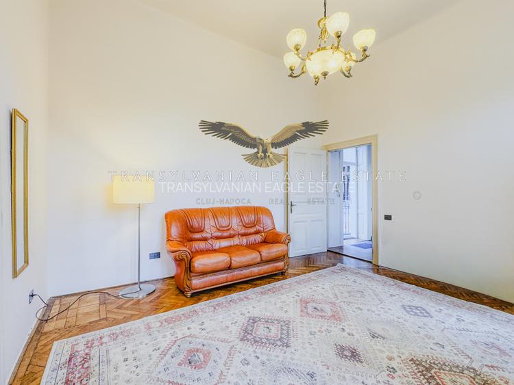 Locuința situată în zona centrală din Piața Muzeului - 3