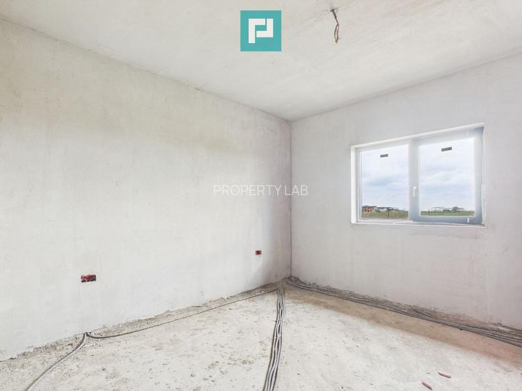 Casa nouă la roșu în Zimandcuz - 14