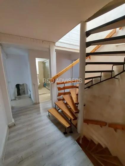 Casa 7 camere P+2 ,1990 / Mantuleasa - Coposu - Armeneasca /Comision 0 - 9