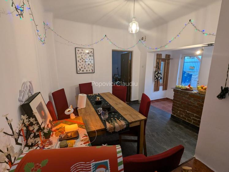 Casa cu 4 camere in zona Blascovici - 11