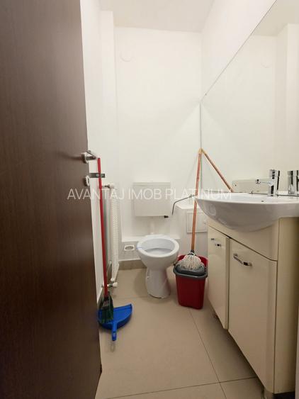 Calea Vacaresti - Parc Tineretului (Lumea Copiilor), bloc 1988 - 12