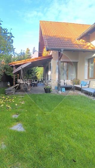 Casă de vanzare - 51