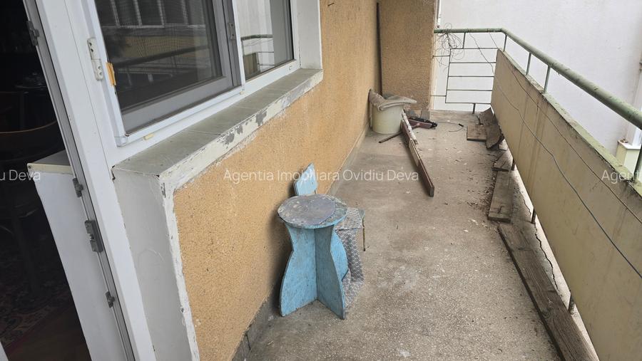 Vand apartament cu 3 camere in Deva, etaj 3, zona Gojdu (Zamfirescu), - 3