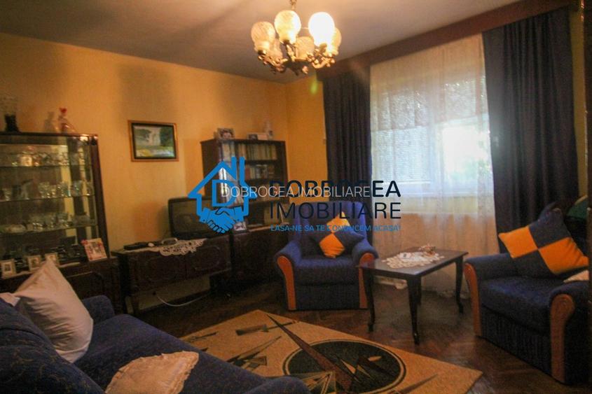 ULTRACENTRAL-CASA 3 CAMERE ,TEREN 300 MP. - 4