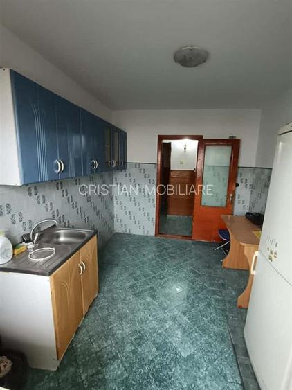 VEZI VIDEO! Ap 2 cam Confort 1 Decomandat Etaj 3 , Radu Negru - 5