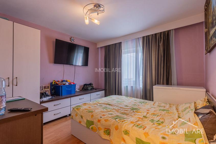 Apartament cu 3 camere de vânzare - 5