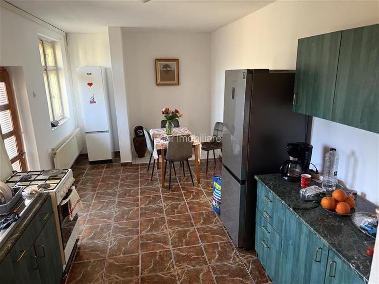 Casa Grigorescu aproape  de restaurantul Desaga - 14