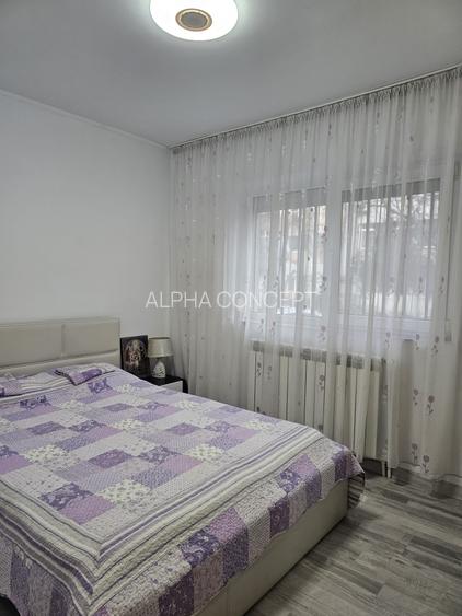 3 CAMERE - INEL I - 7