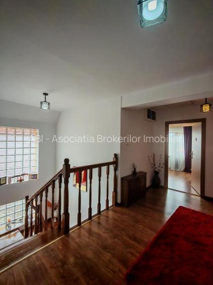 Busteni Kalinderu Vila 5 dormitoare supr 250mp - 28