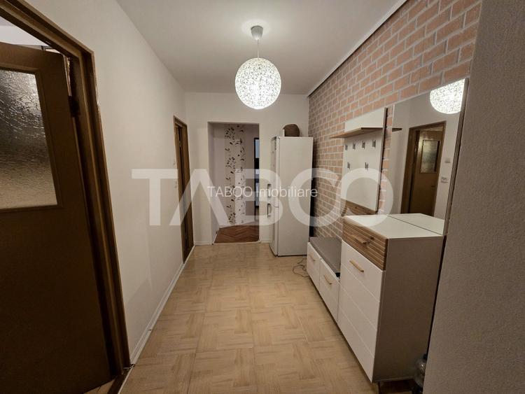 Apartament decomandat de vanzare cu 2 camere balcon boxa Vasile Aaron - 6