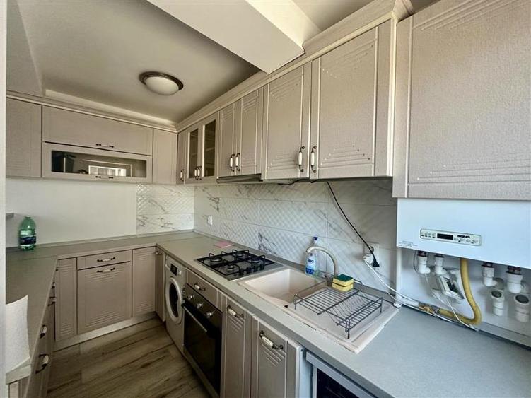 Apartament 3 camere Centru Sf.Lazar