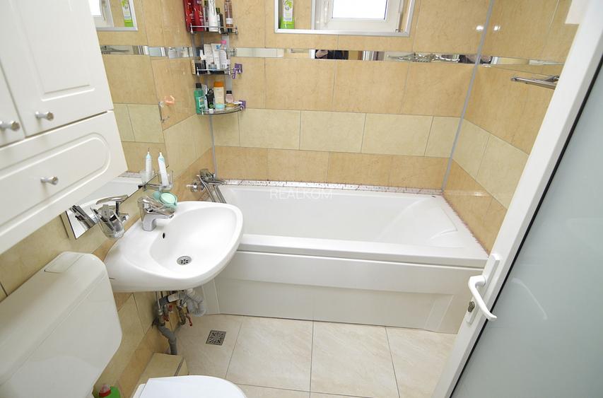 VANZARE APARTAMENT 4 CAMERE RAHOVA – MARGEANULUI - 23