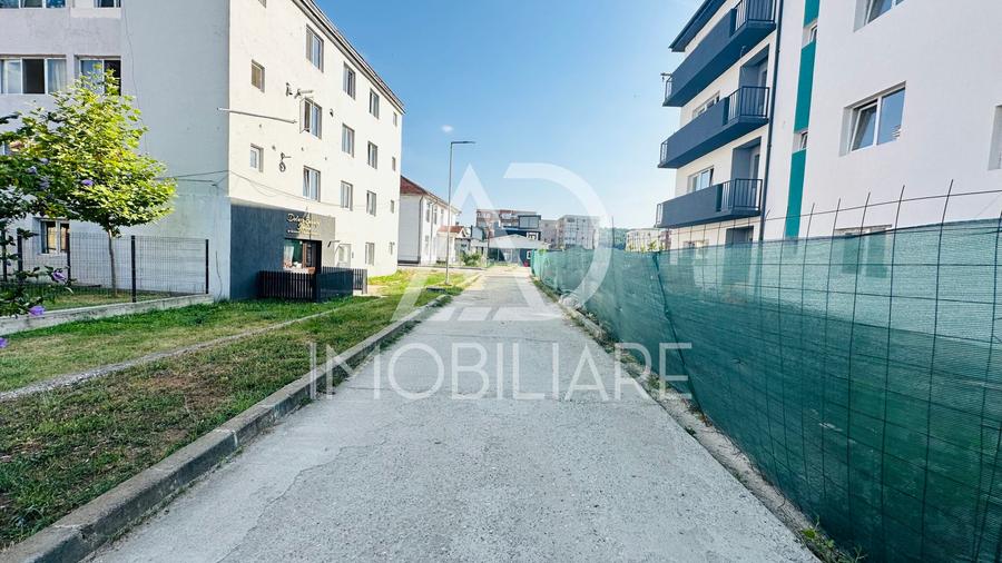 Vânzare imobil comercial situat în Rovinari , Strada Prieteniei