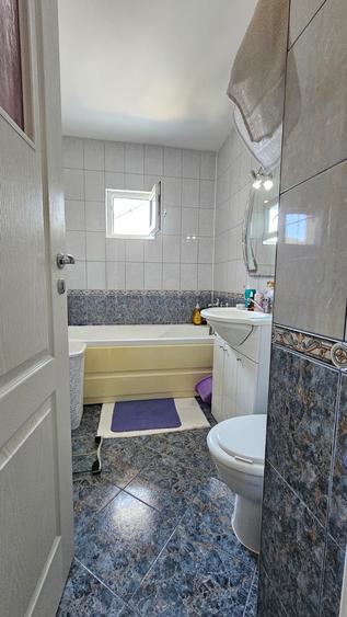 3 camere decomandat 2 bai bloc 1991 zona Lunca Cetatuii