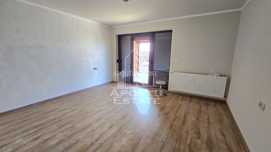 Casa de vanzare spatioasa, 5 camere si 3 bai, Giarmata, Comision 0 - 5