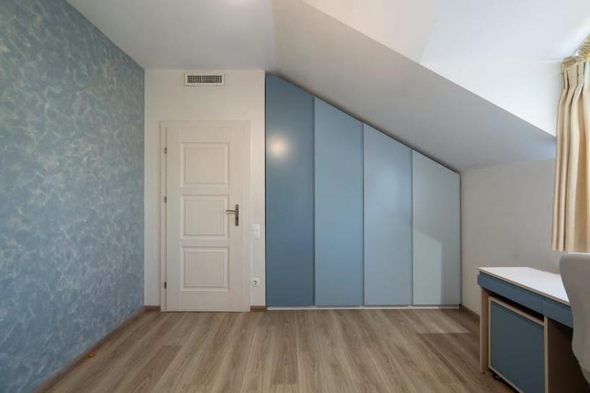Vilă P+1 cu 4 camere, curte proprie și loc parcare – Rahova, Carefour Alexandria