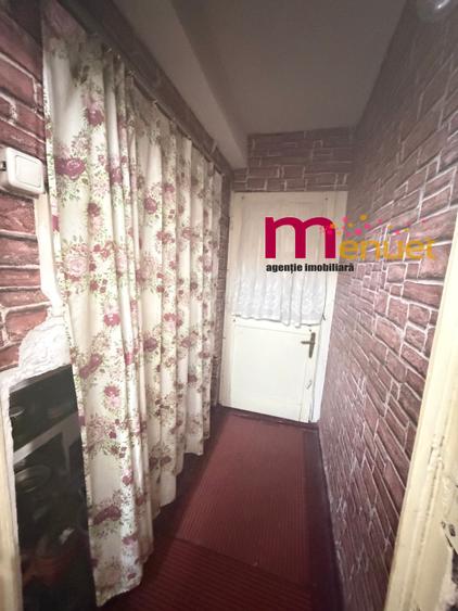 Apartament 2 camere,strada Alunisului,parter