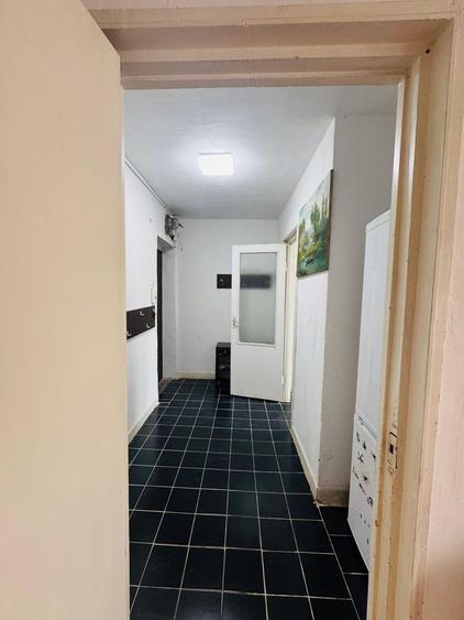 Apartament Rogerius 2 camere etaj 3 lângă liceul Lucian Blaga